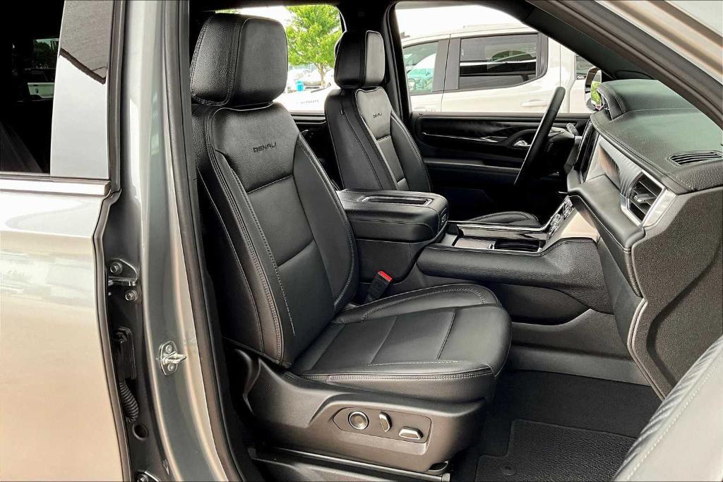 used 2024 GMC Yukon car, priced at $74,974