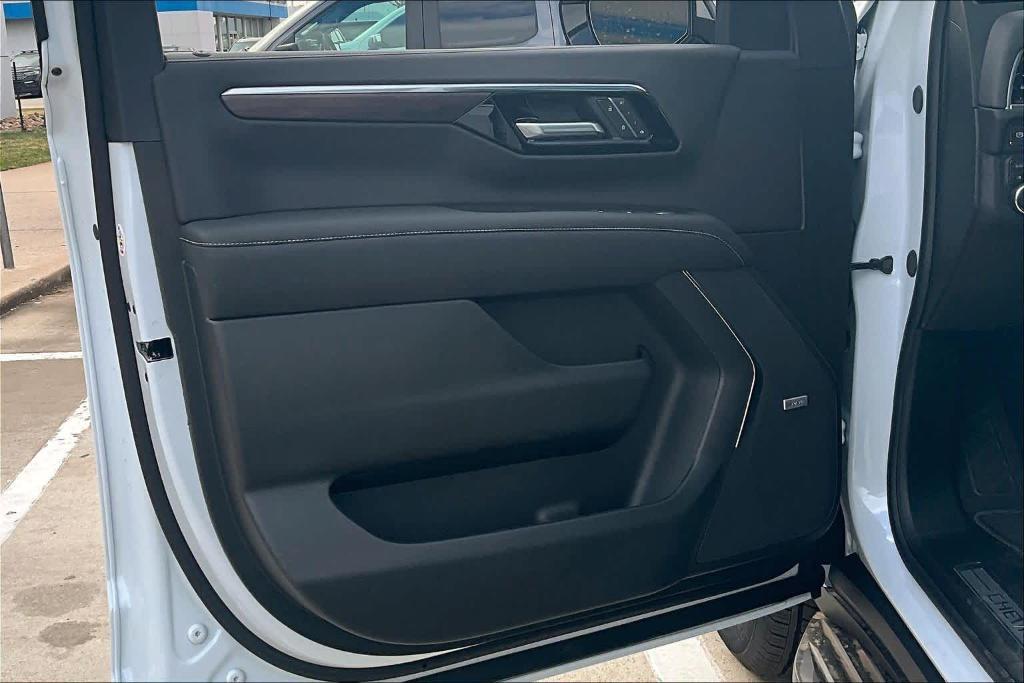 new 2026 Chevrolet Suburban car, priced at $83,480