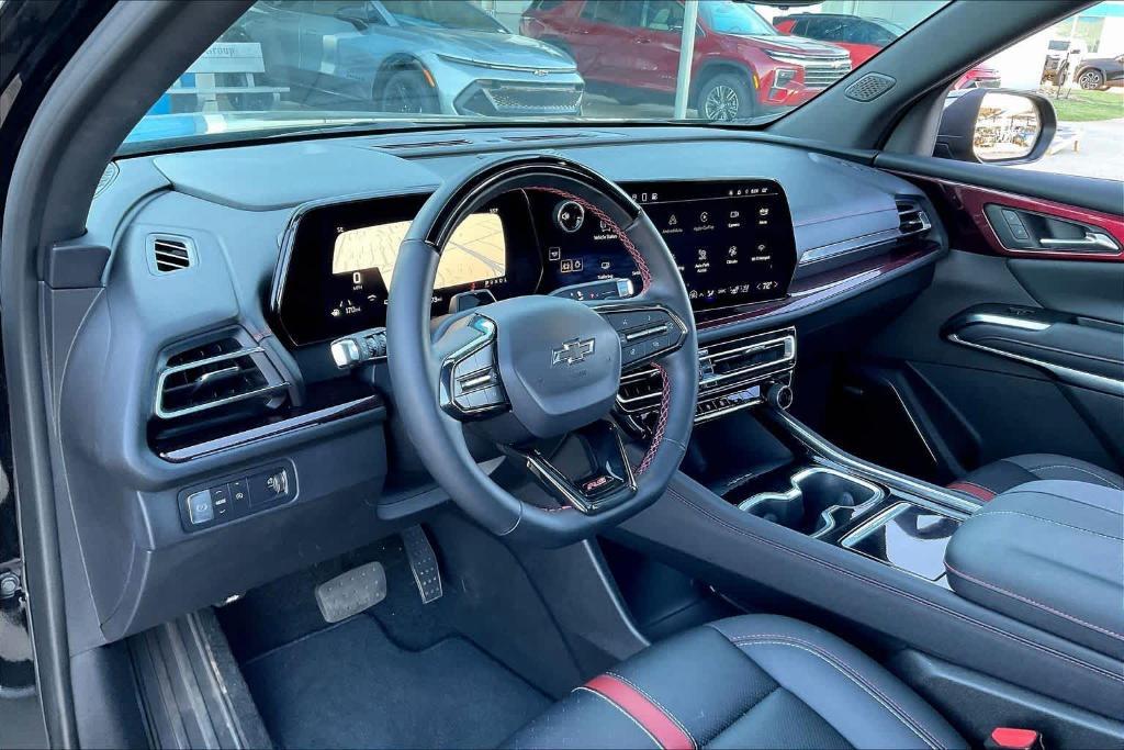 used 2025 Chevrolet Traverse car, priced at $47,882