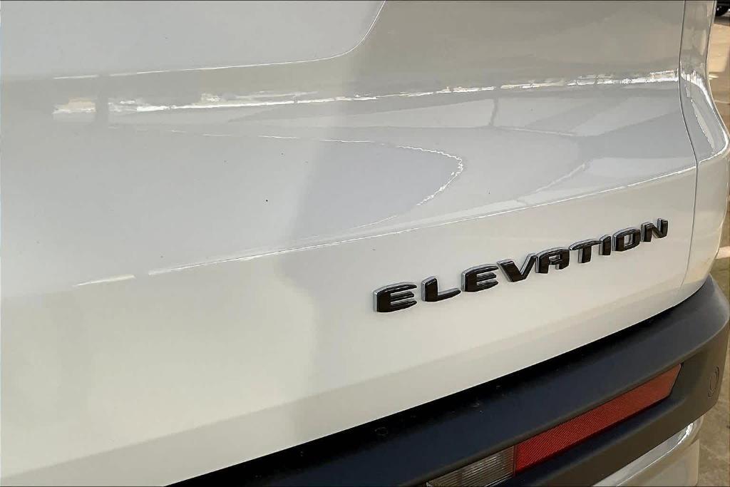 used 2025 GMC Acadia car, priced at $37,997