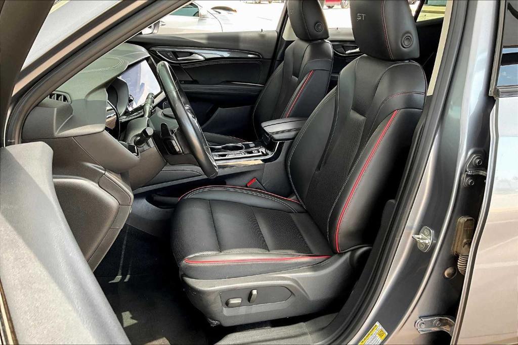 used 2022 Buick Envision car, priced at $25,497