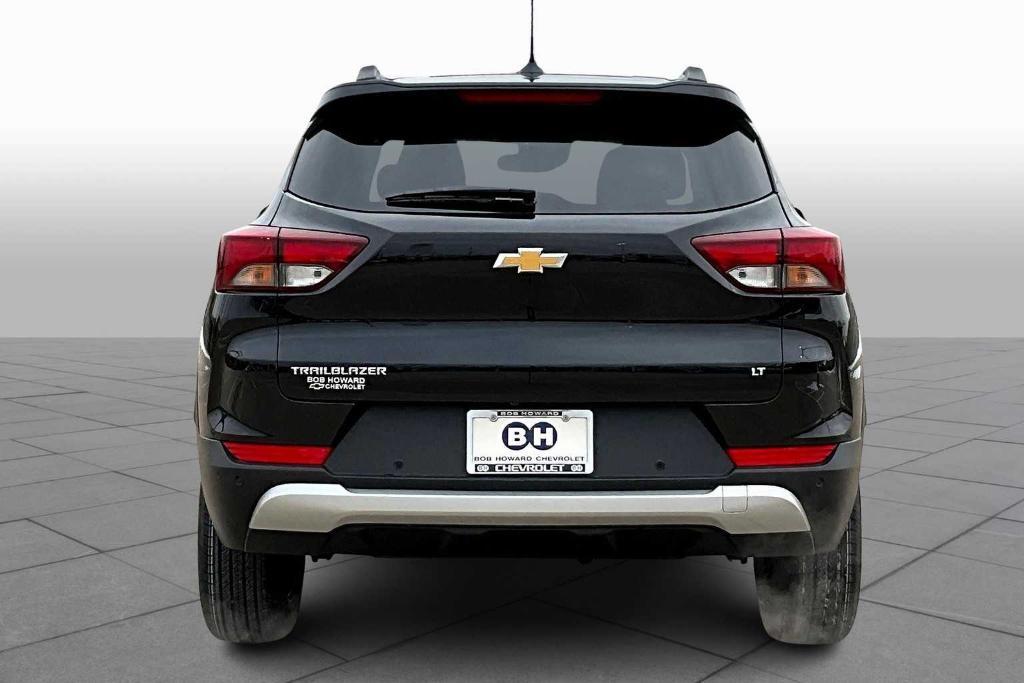 new 2025 Chevrolet TrailBlazer car, priced at $27,265