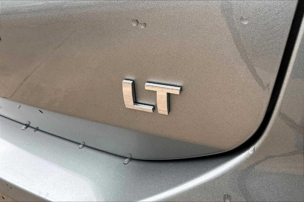 used 2023 Chevrolet Equinox car, priced at $24,503