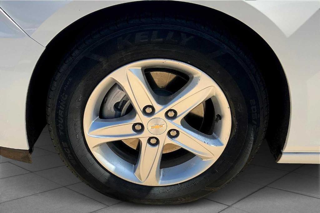 used 2024 Chevrolet Malibu car, priced at $20,000