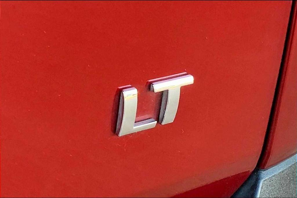 used 2023 Chevrolet Traverse car, priced at $30,966