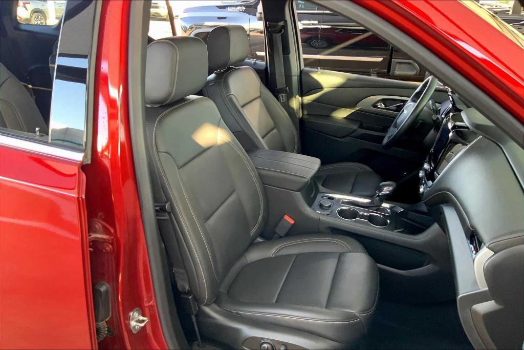 used 2023 Chevrolet Traverse car, priced at $30,966