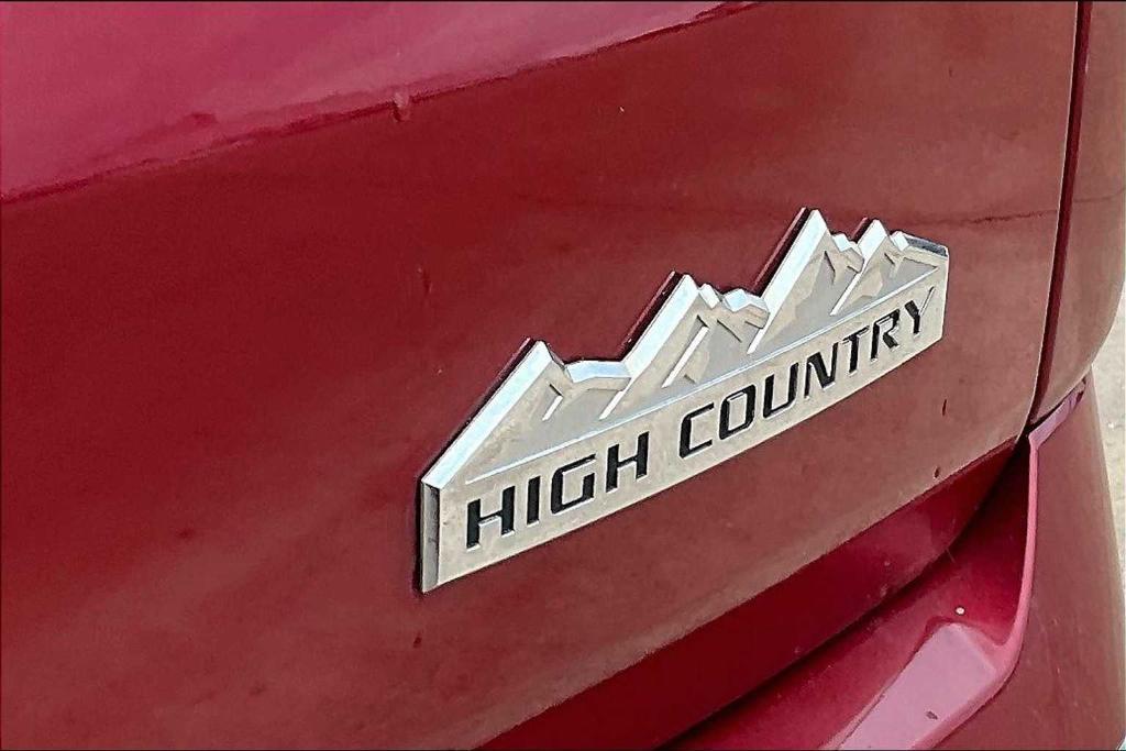 used 2018 Chevrolet Traverse car, priced at $23,999