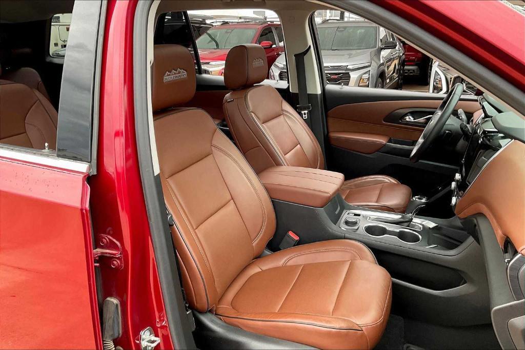 used 2018 Chevrolet Traverse car, priced at $23,999