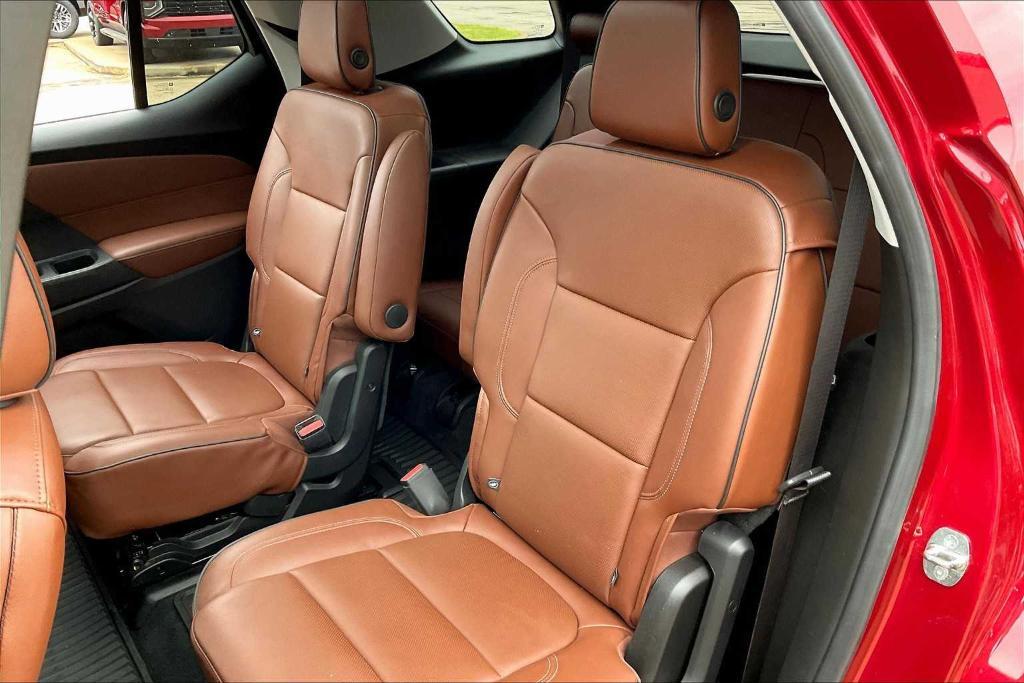 used 2018 Chevrolet Traverse car, priced at $23,999