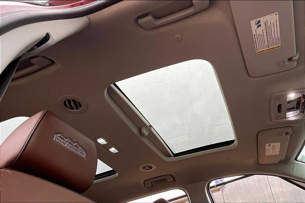 used 2018 Chevrolet Traverse car, priced at $23,999