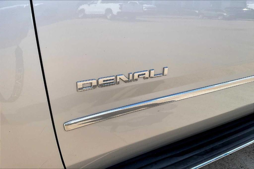 used 2018 GMC Yukon car, priced at $21,497