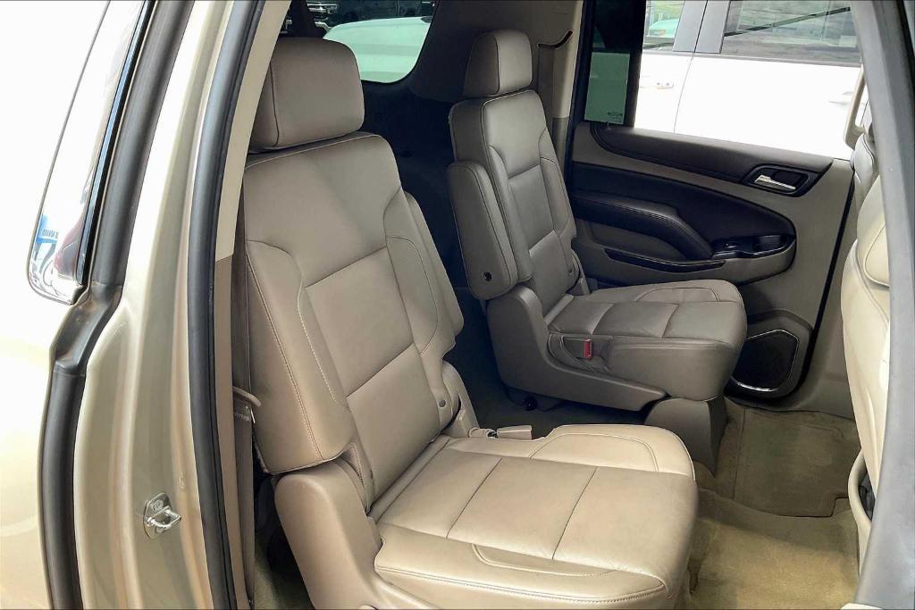 used 2015 Chevrolet Suburban car, priced at $15,000
