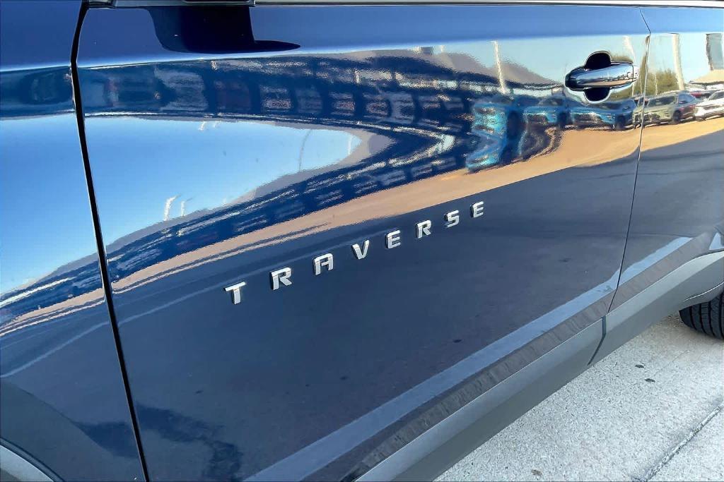 used 2023 Chevrolet Traverse car, priced at $22,497