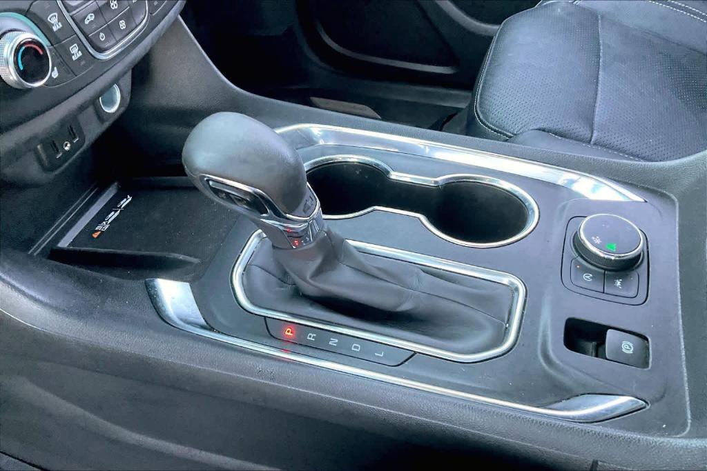 used 2023 Chevrolet Traverse car, priced at $22,497