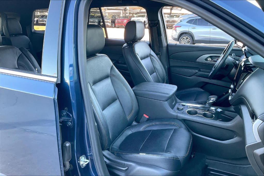 used 2023 Chevrolet Traverse car, priced at $22,497