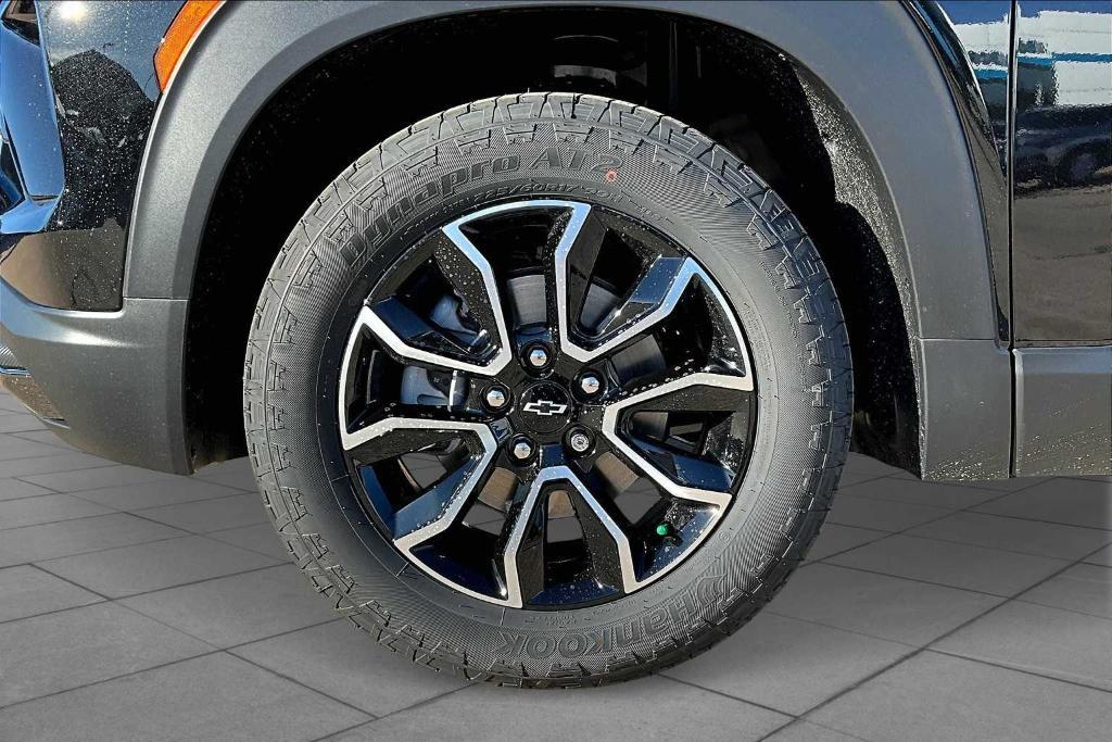 new 2025 Chevrolet TrailBlazer car, priced at $28,235
