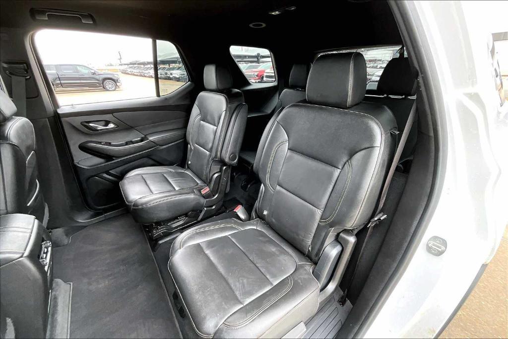 used 2022 Chevrolet Traverse car, priced at $27,578