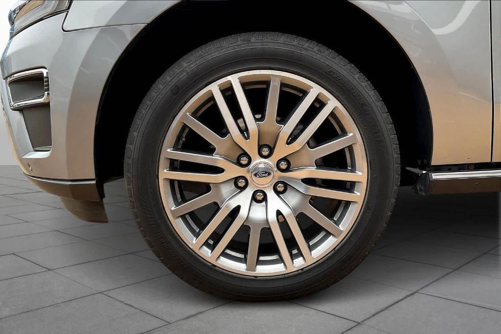 used 2024 Ford Expedition Max car, priced at $51,514