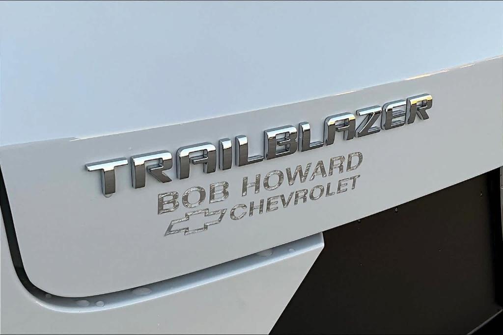 new 2025 Chevrolet TrailBlazer car, priced at $23,930