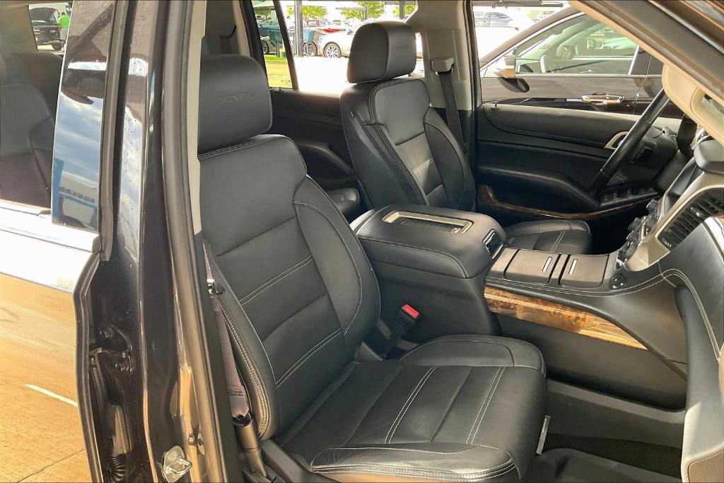 used 2016 GMC Yukon XL car, priced at $18,555