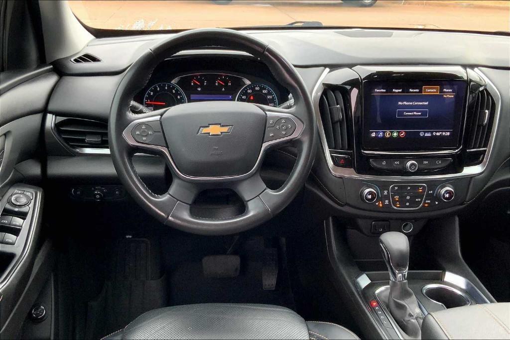 used 2021 Chevrolet Traverse car, priced at $23,618