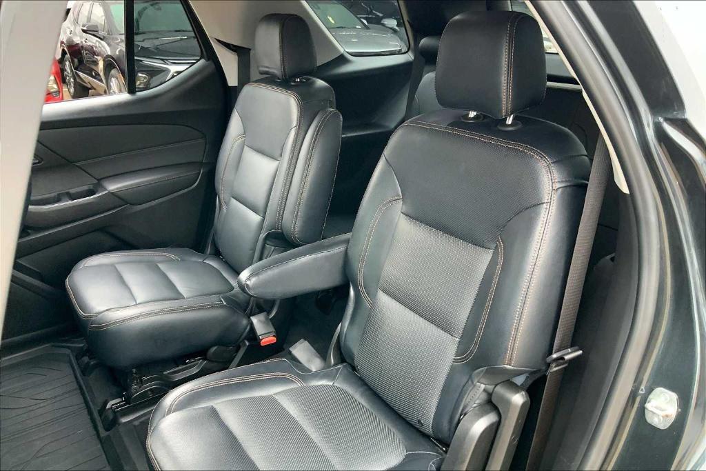 used 2021 Chevrolet Traverse car, priced at $23,618