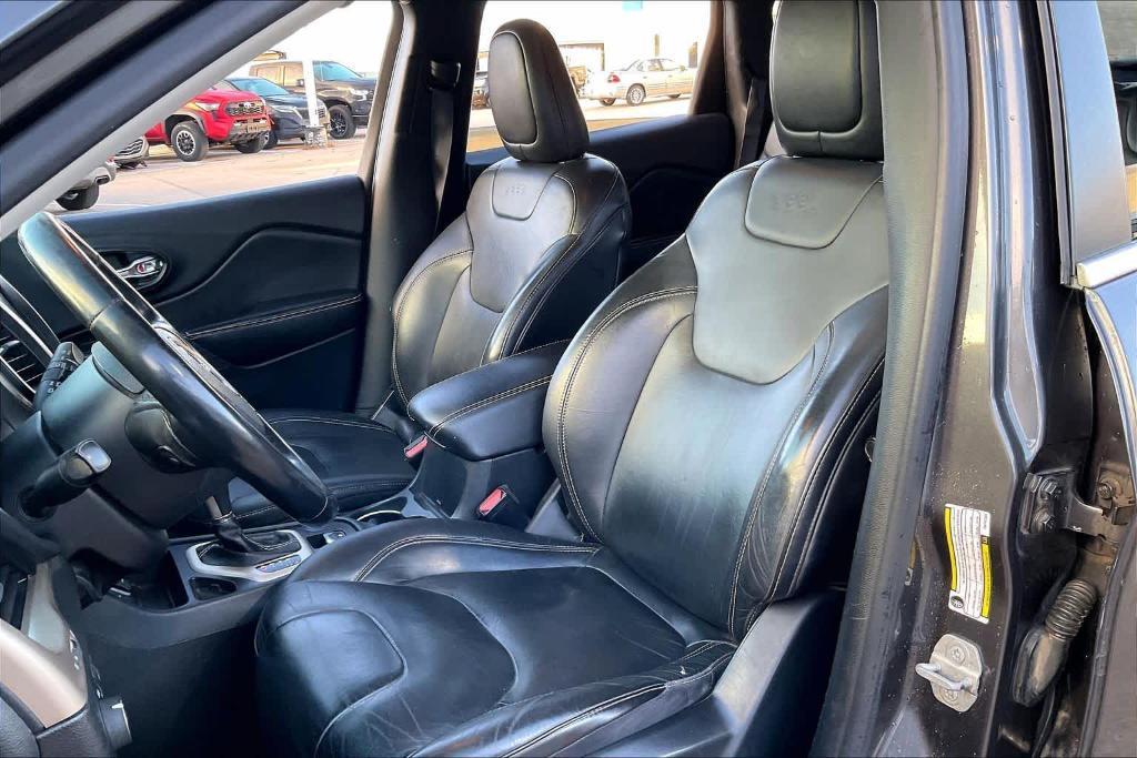 used 2015 Jeep Cherokee car, priced at $8,870