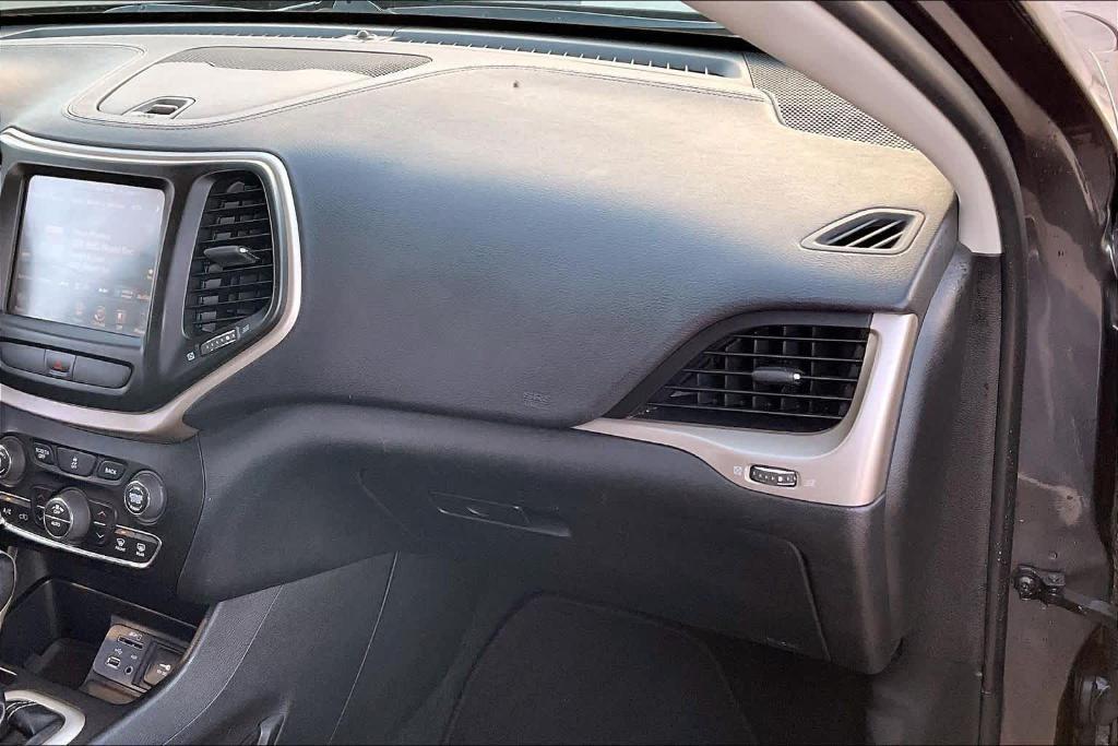 used 2015 Jeep Cherokee car, priced at $8,870