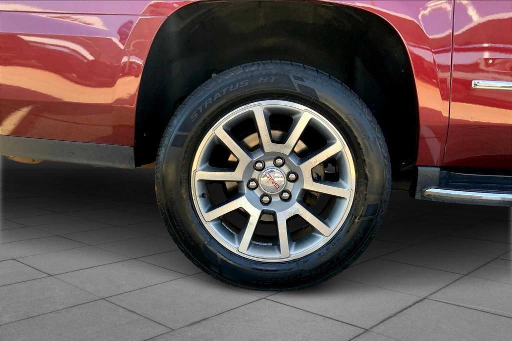 used 2019 GMC Yukon XL car, priced at $34,997