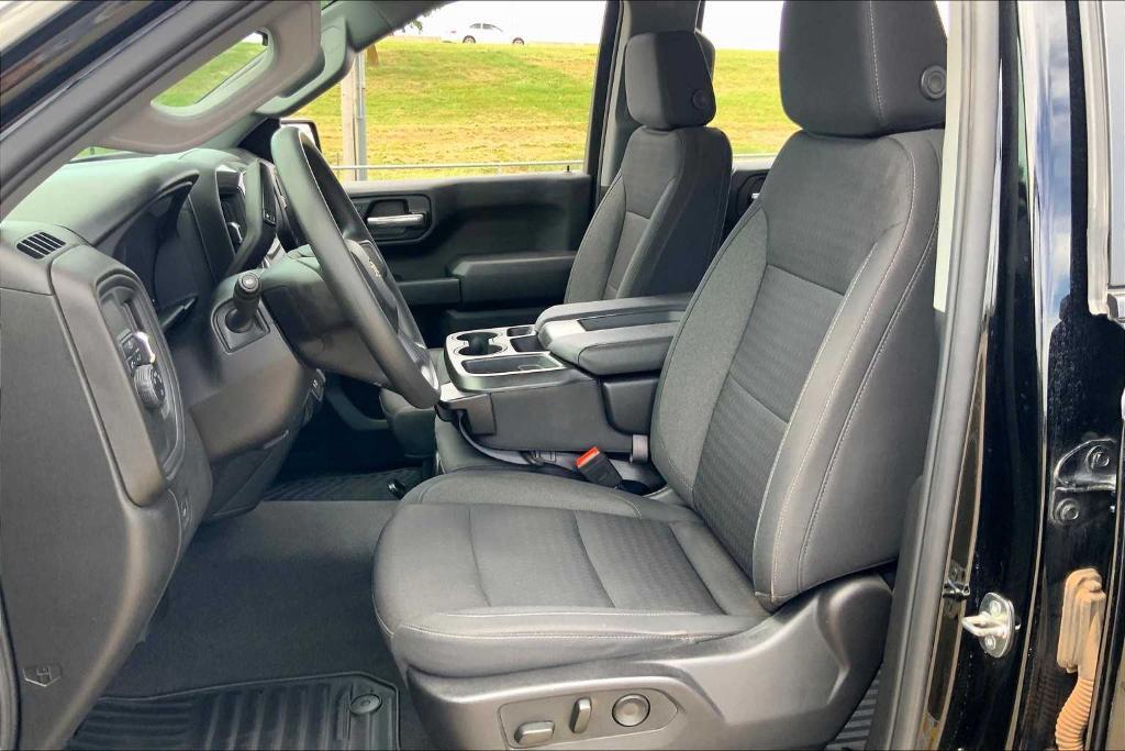 used 2024 Chevrolet Silverado 1500 car, priced at $31,105