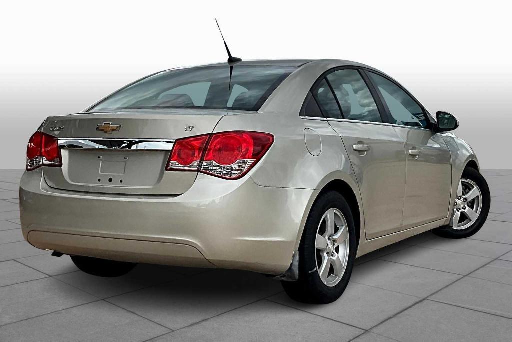 used 2014 Chevrolet Cruze car, priced at $9,350