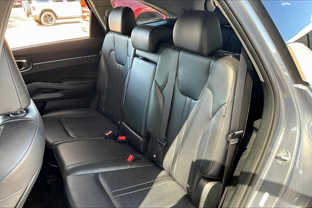 used 2024 Kia Sorento car, priced at $27,890