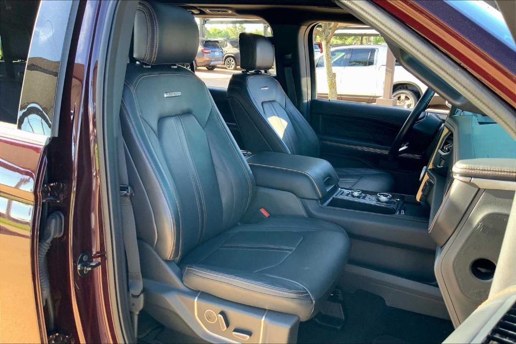 used 2024 Ford Expedition car, priced at $61,777