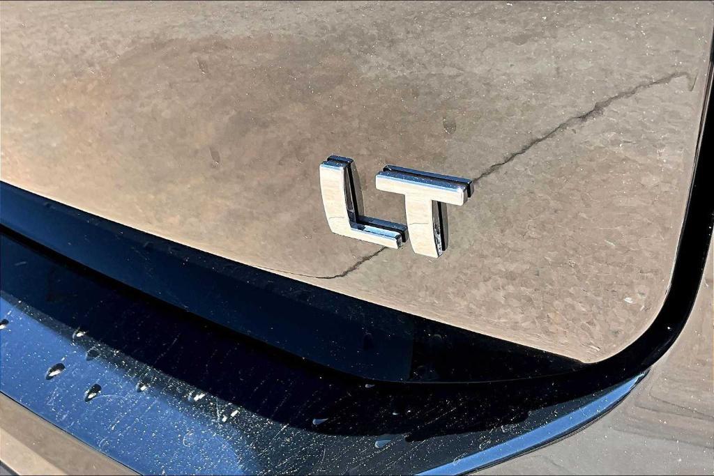used 2023 Chevrolet Equinox car, priced at $24,497