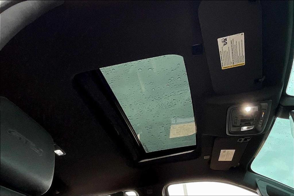 used 2021 GMC Sierra 1500 car, priced at $33,998