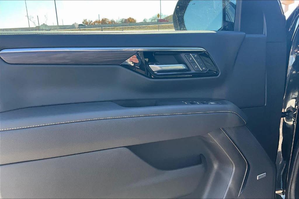 new 2025 Chevrolet Tahoe car, priced at $78,600