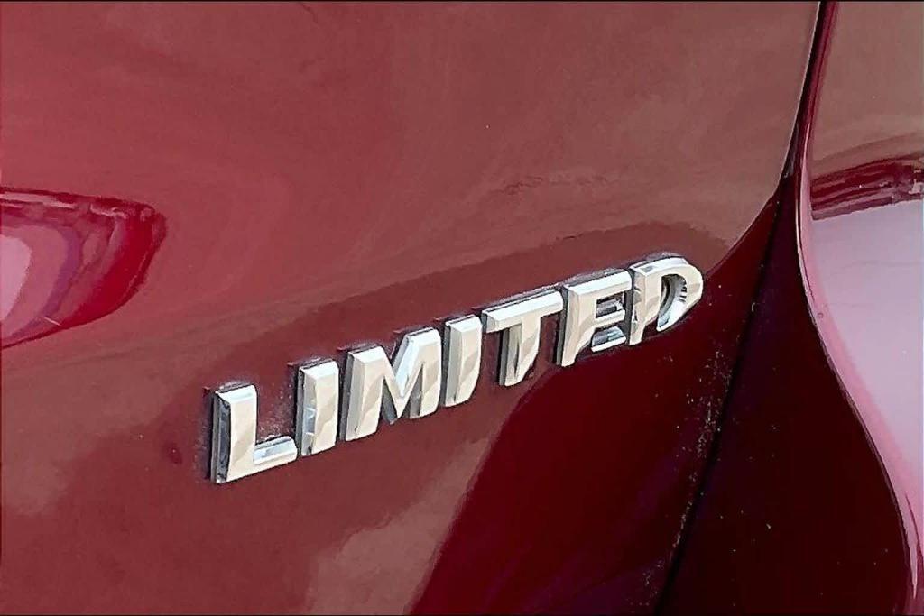 used 2022 Jeep Grand Cherokee WK car, priced at $21,999