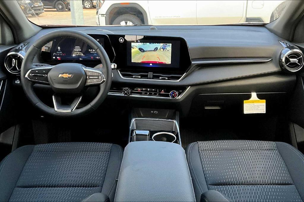 new 2025 Chevrolet Equinox car, priced at $29,990