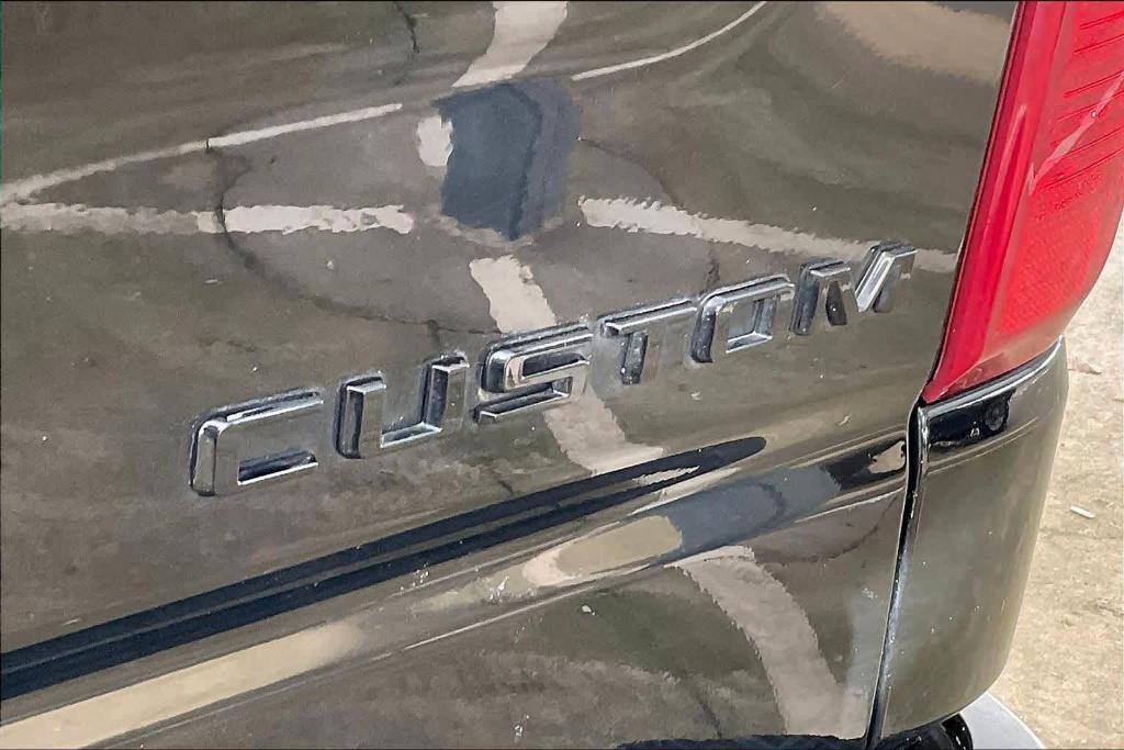 used 2024 Chevrolet Silverado 1500 car, priced at $32,301