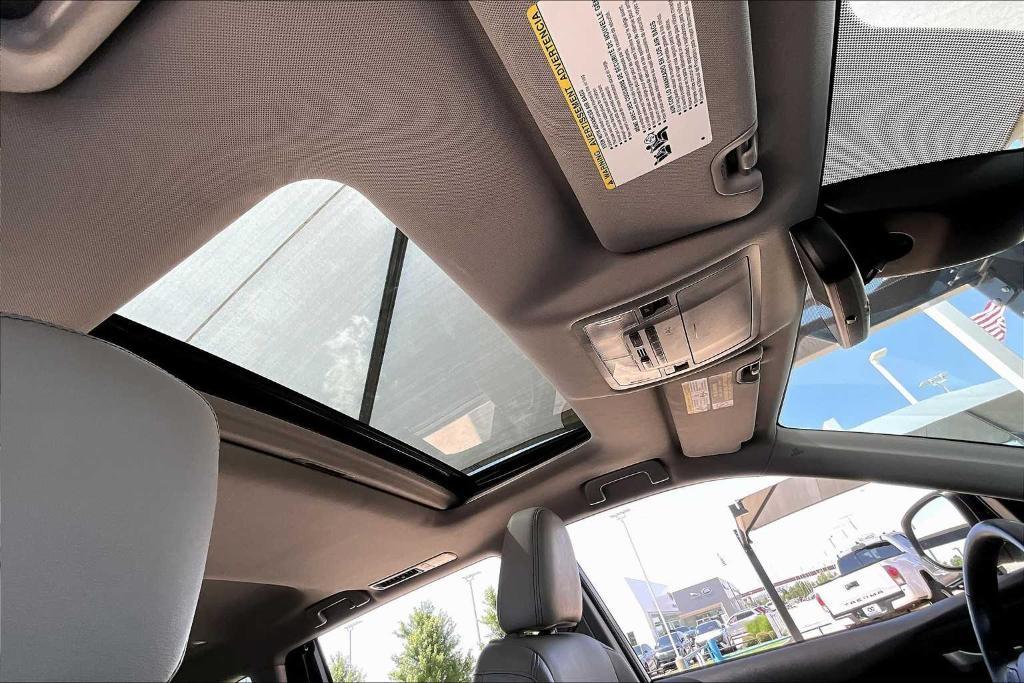 used 2017 Toyota Highlander car, priced at $22,997