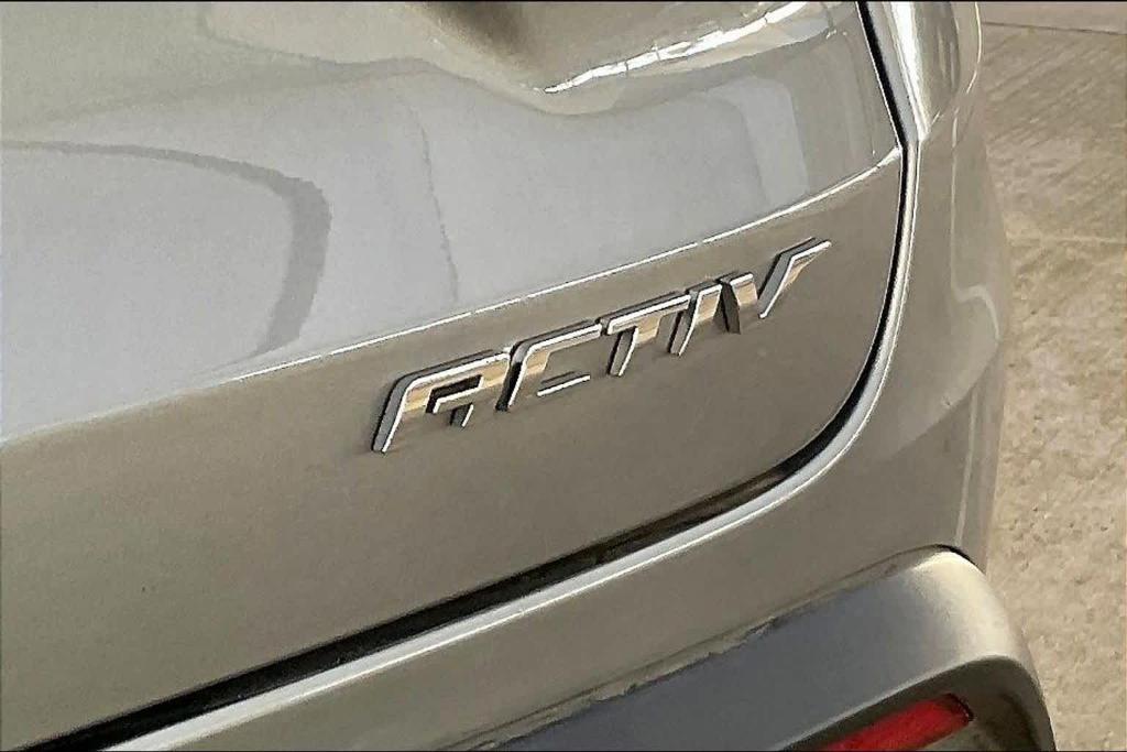 used 2025 Chevrolet Trax car, priced at $26,429