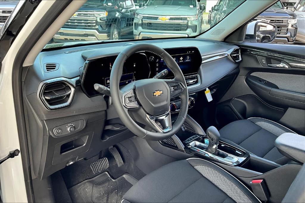 new 2025 Chevrolet TrailBlazer car, priced at $26,915