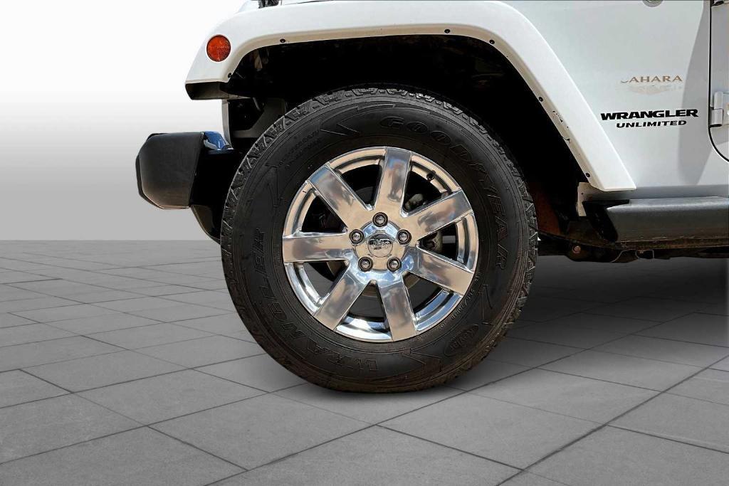used 2015 Jeep Wrangler Unlimited car, priced at $17,745
