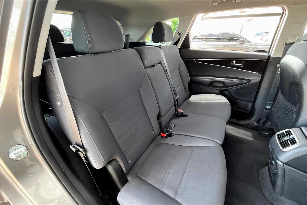 used 2018 Kia Sorento car, priced at $13,650