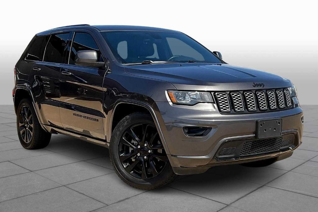 used 2017 Jeep Grand Cherokee car, priced at $16,677