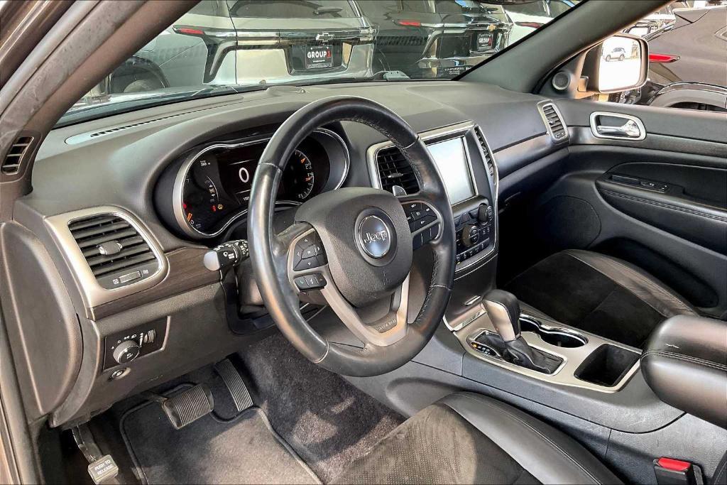 used 2017 Jeep Grand Cherokee car, priced at $16,677