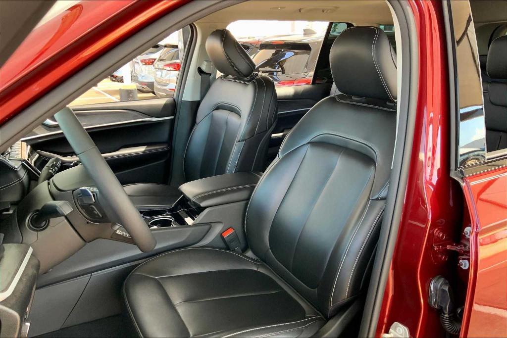 used 2023 Jeep Grand Cherokee L car, priced at $34,684