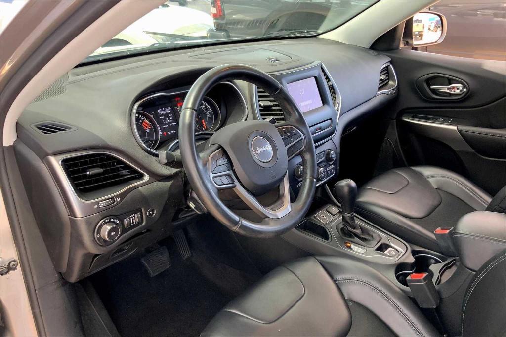 used 2019 Jeep Cherokee car, priced at $12,862
