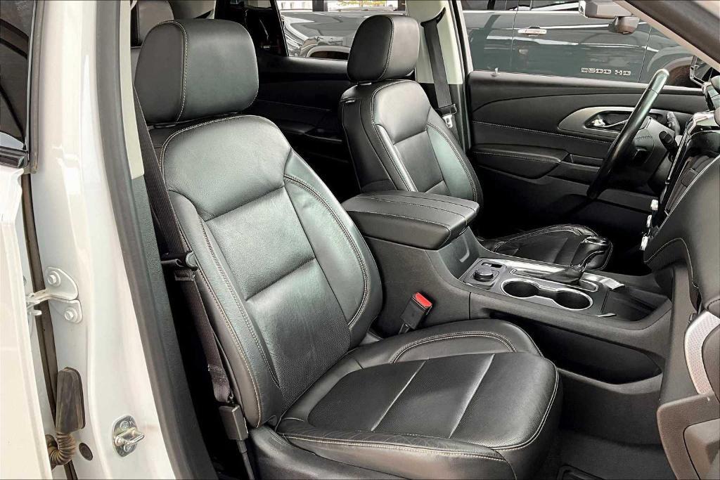 used 2020 Chevrolet Traverse car, priced at $22,977