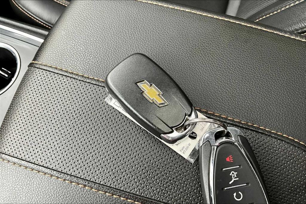 used 2020 Chevrolet Traverse car, priced at $22,977